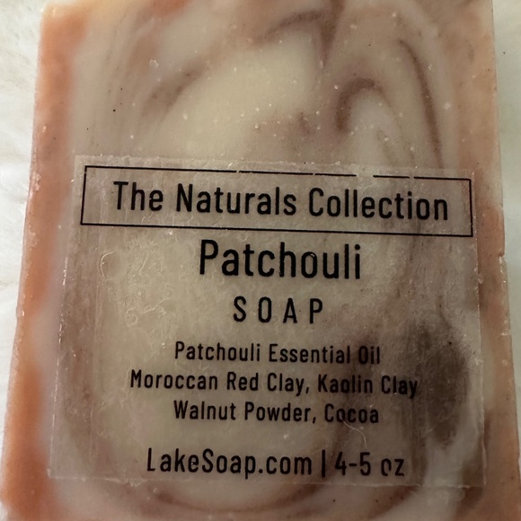🫧 Four Bars of Handmade Soap - Picture 9 of 10